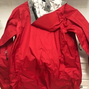 Mountain Hard Wear Red Medium Women's Rain Jacket